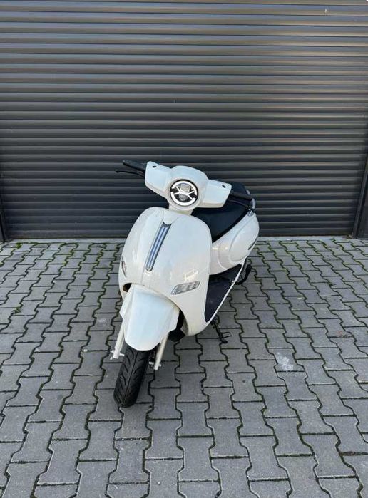 Електроскутер DME3000-A