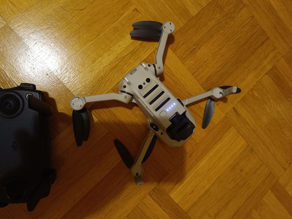 Dron dji mini 249 gram gps kontroler zamienię