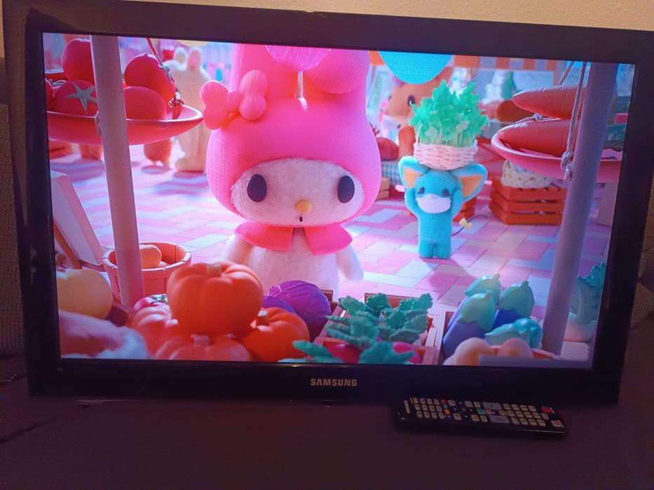 Telewizor Samsung 32 całe
