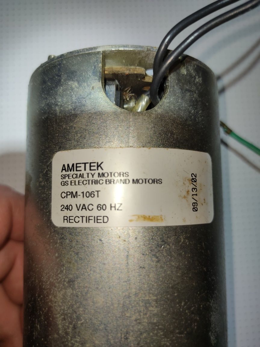 Электромотор AMETEK CPM-106Т на постоянном магните 240В.