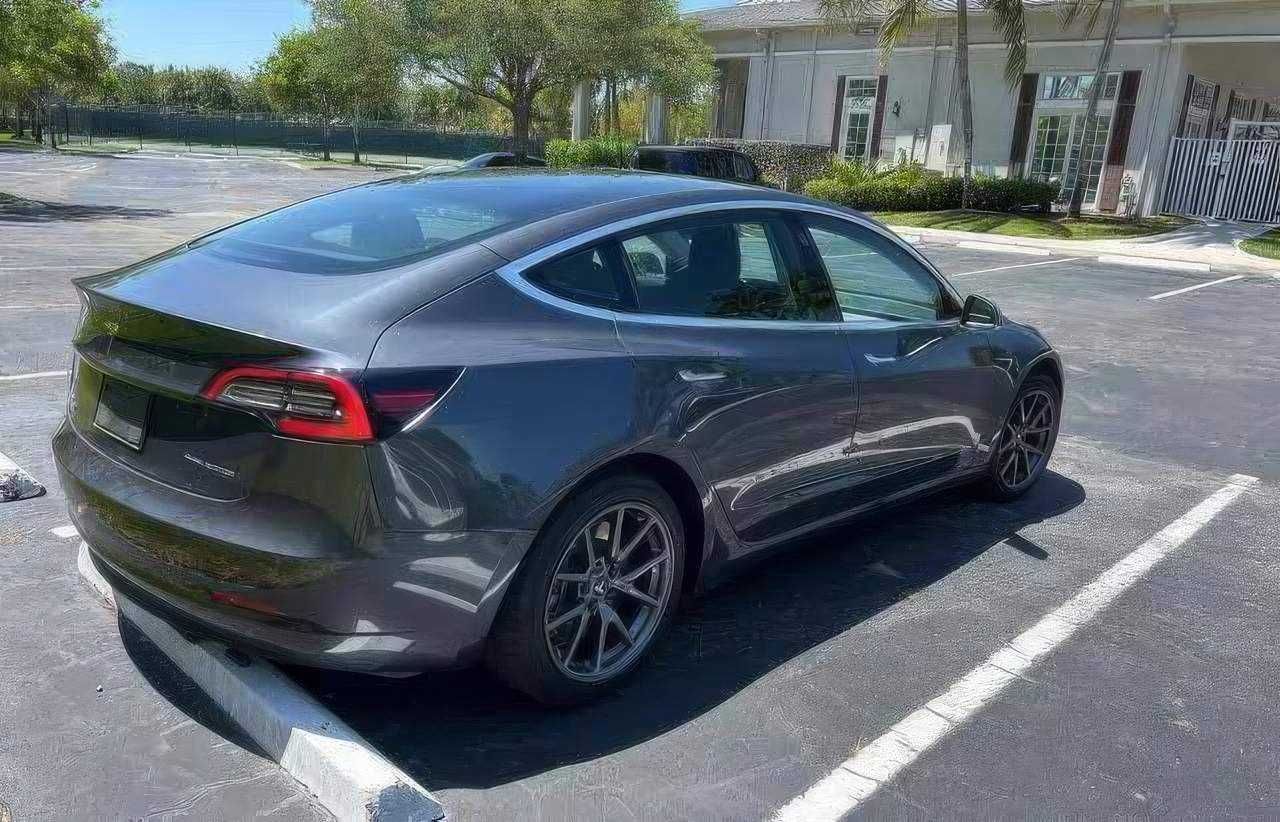 Tesla 3 Long Range 2019