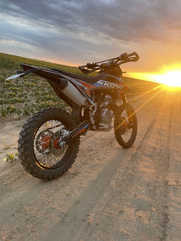 Продам Кові Advance250