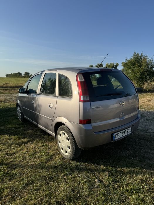 Продам машину Opel meriva