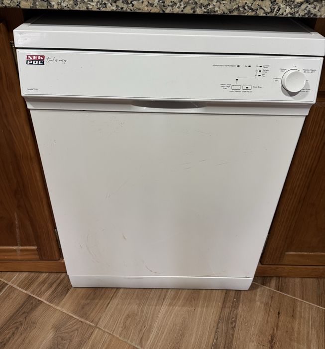 Máquina de lavar loiça NEW POL NW605W