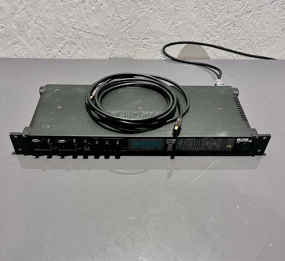 Motu 828 MKII (Firewire)