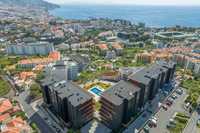 Apartamento T2 Moderno, com Piscina, Garagem Dupla e Vista no Funchal!