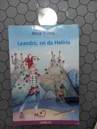 Livro "Leandro, Rei da Helíria"

de Alice Vieira