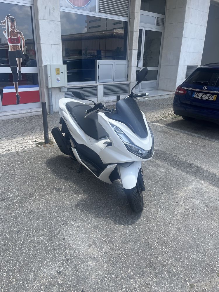 Pcx 125 branca 2021