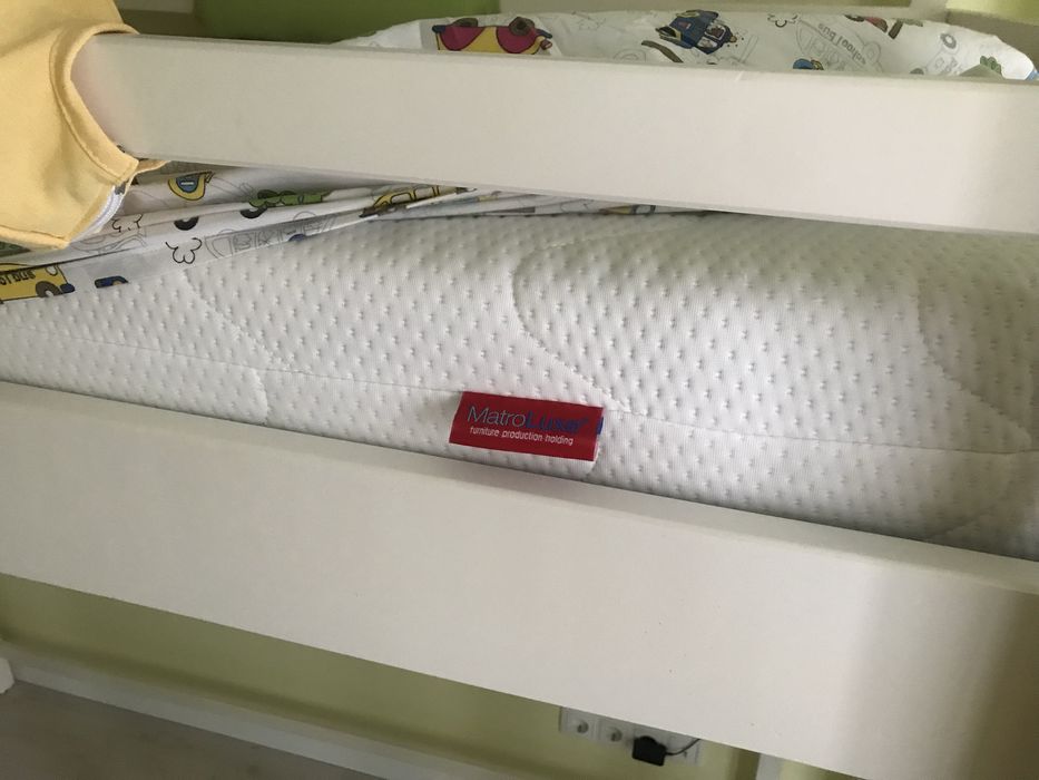 Кроватка дитяча з матрацом довжина 190см