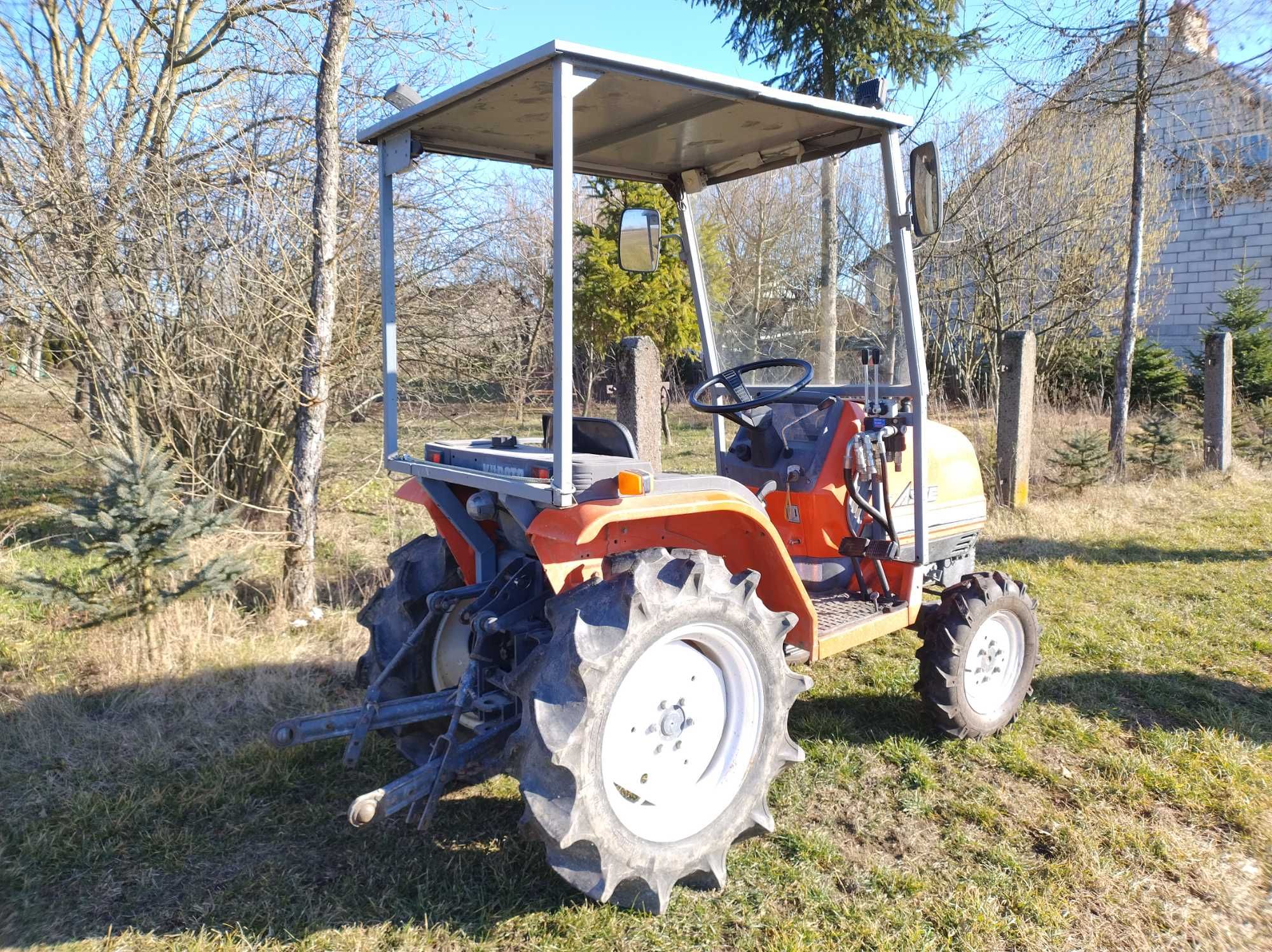 Traktor ogrodowy Kubota Aste A-15