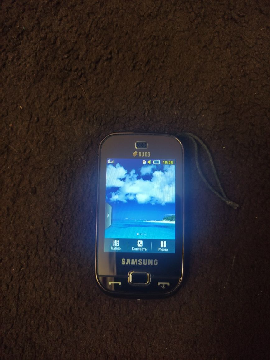 Мобільний телефон Samsung Duos