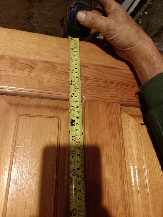 Дерев'яні міжкімнатні двері 2.03х0.8