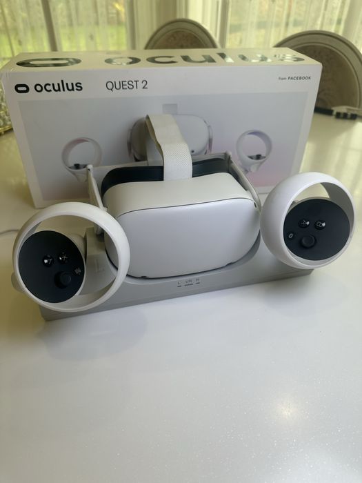 Oculus Quest 2 — 64 GB VR-окуляри