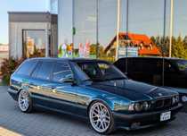 BMW Seria 5 E34 Touring Lift 525i M50B25 192KM Automat Individual Bardzo ładny