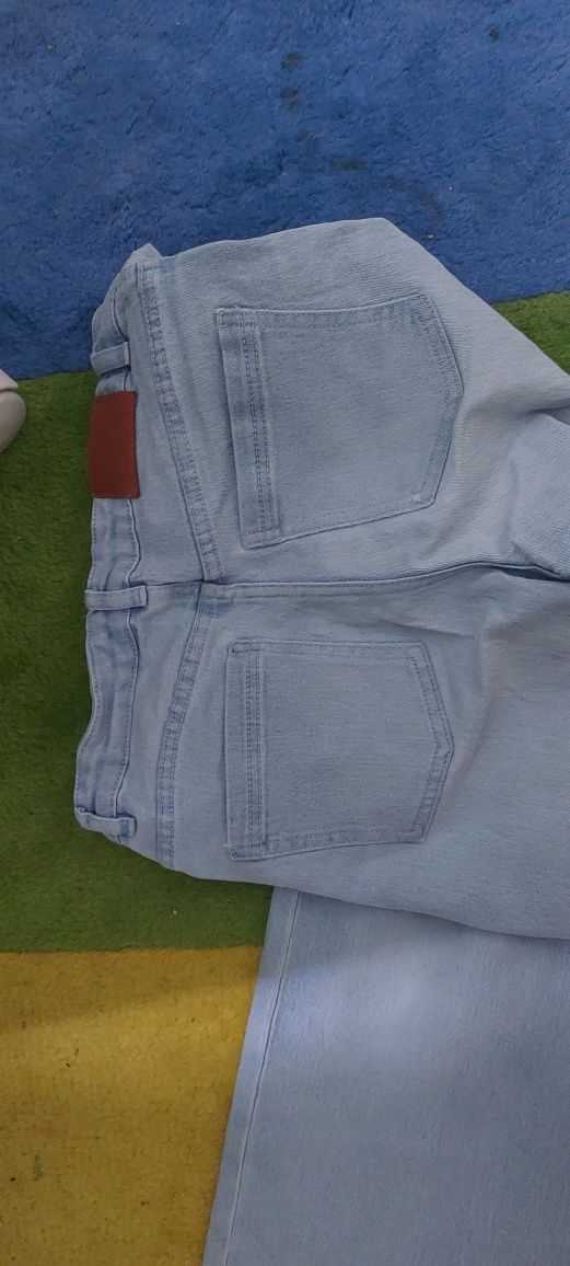 Spodnie jeans sinsay 152