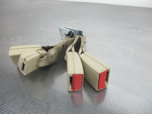 Encaixe de cinto trás direito JAGUAR XF (X250)