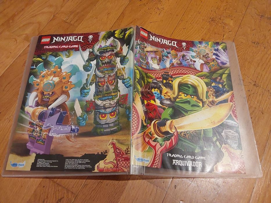 Lote de 94 Cartas Ninjago com Arquivador