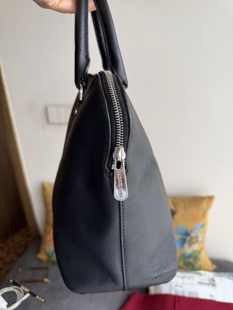 Mala Michael Kors