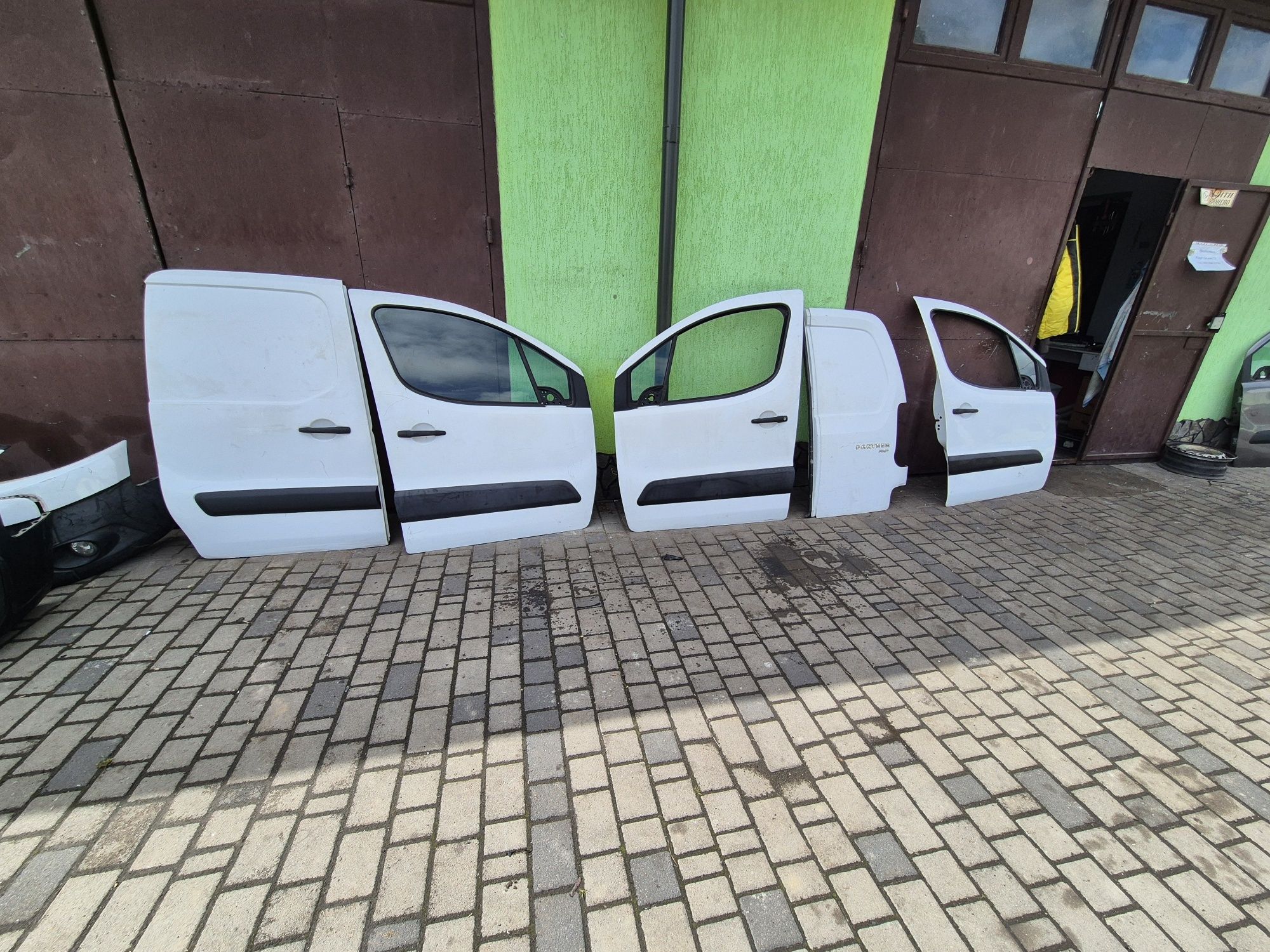 Двері Citroen Berlingo,Peugeot Partner b9