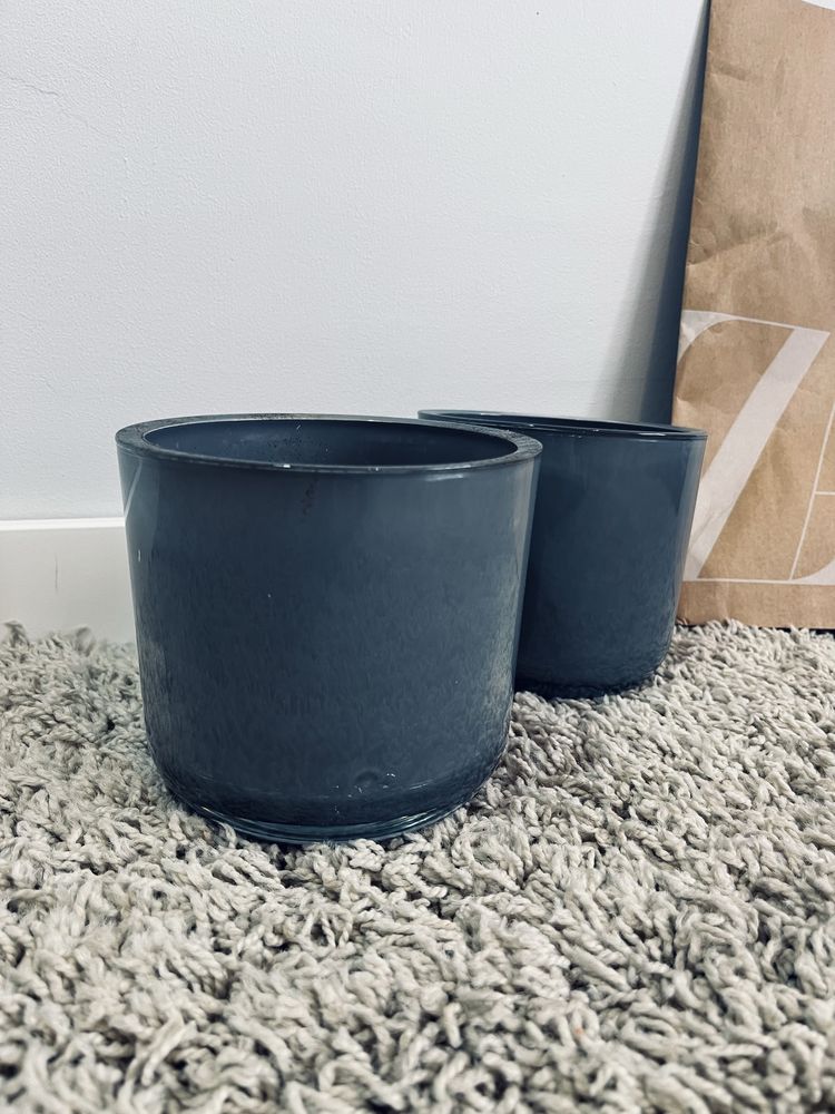 Zestaw dwoch szarych porcelanowych ceramicznych doniczek doniczka