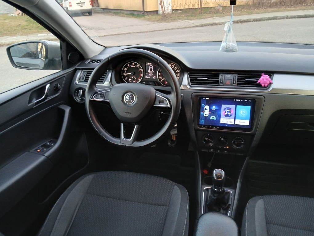 Skoda rapid 1.2 tsi  niski przebieg 117 tyś km