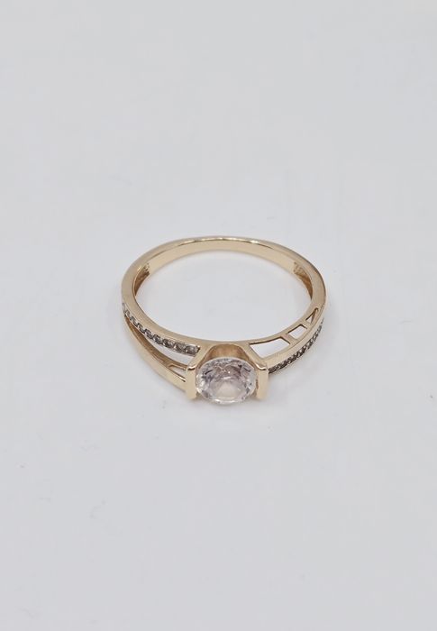 Złoty pierścionek próba 585 14k Używany