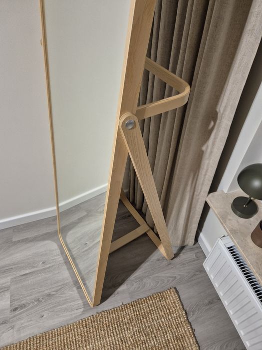 Ikea Ikornnes jesion lustro stojące 52x167 cm