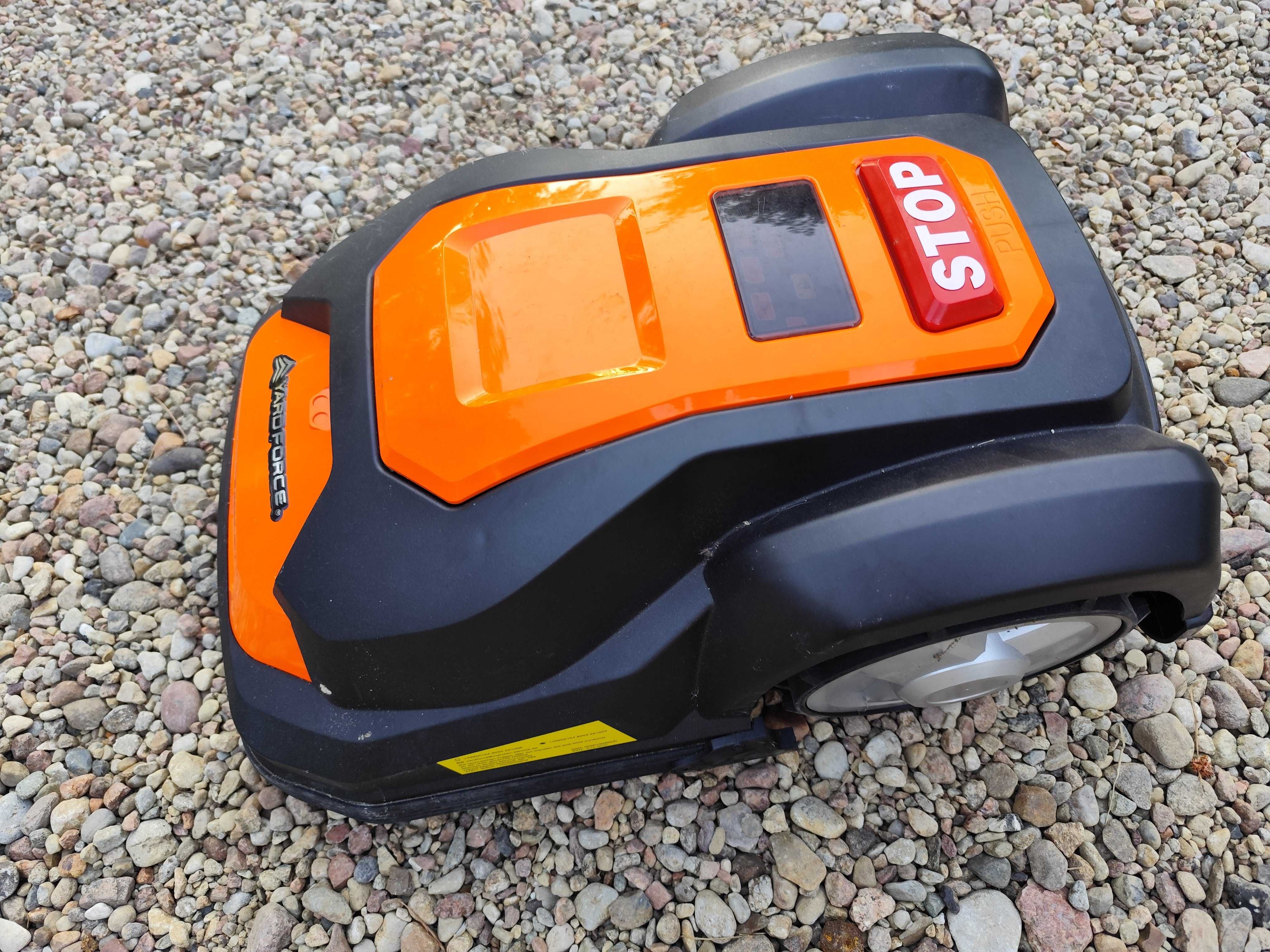 Robot koszący Yard force SA500ECO szer. koszenia 30 cm