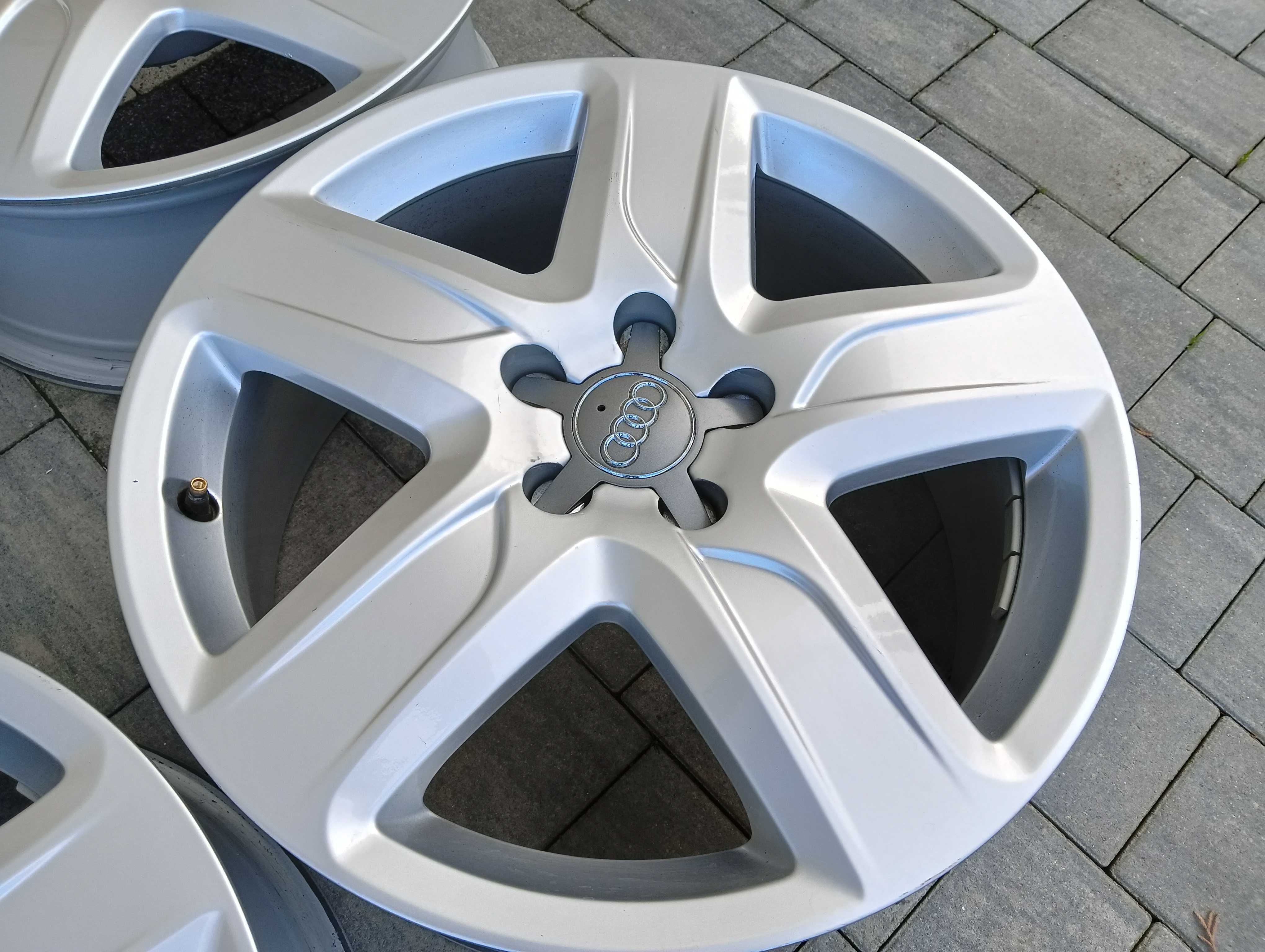 4  alu 18 cali oryg AUDI   A4 , A6 , A3 , Q3 , Q5  jak nowe 5x112