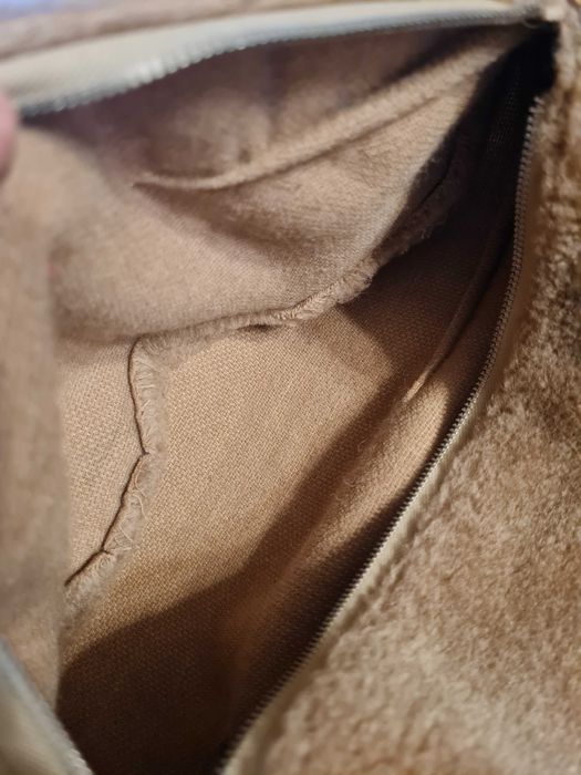 Maskotka piesek otwierana z tyłu