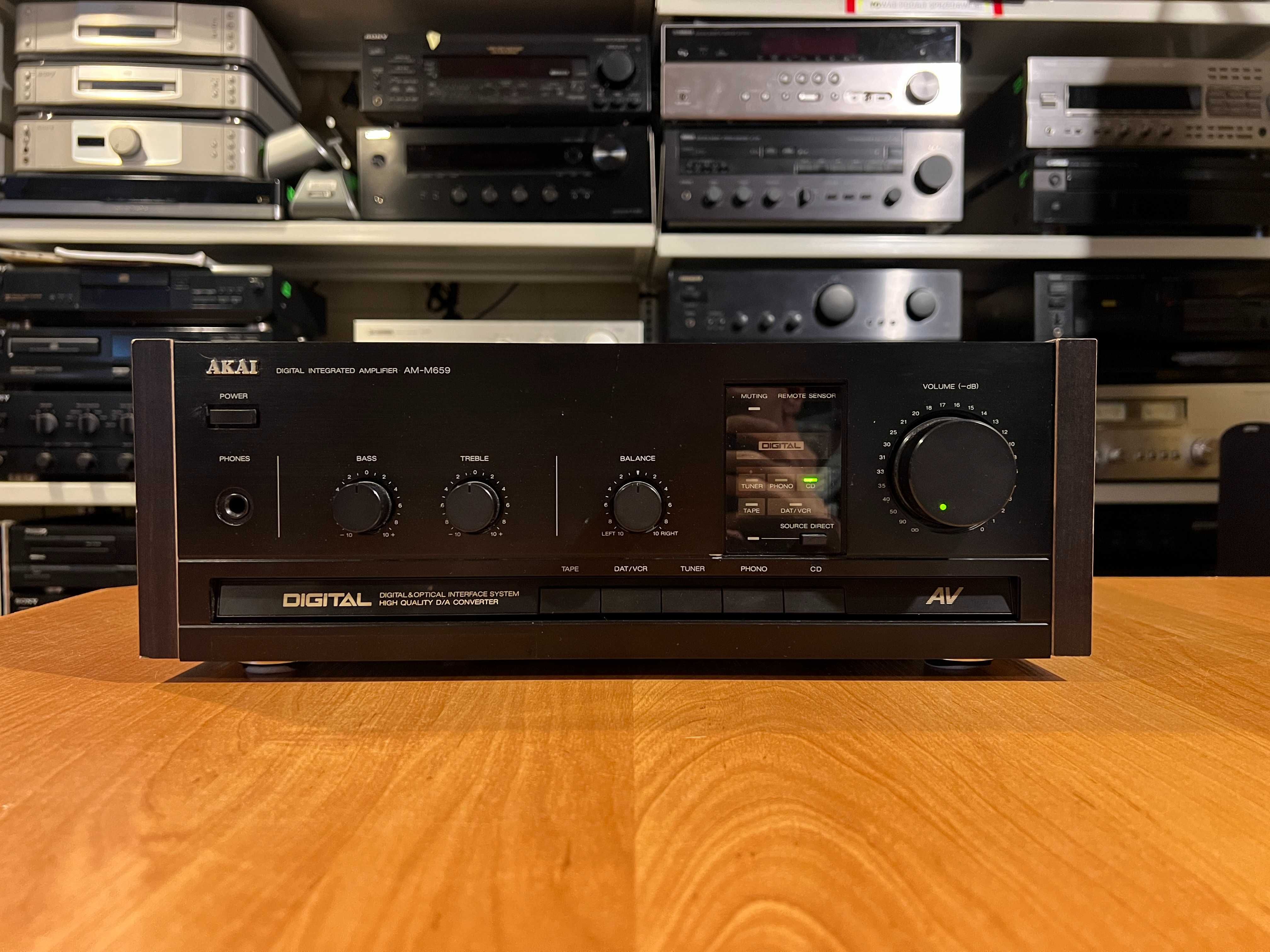 Wzmacniacz Akai AM-M659 Audio Room