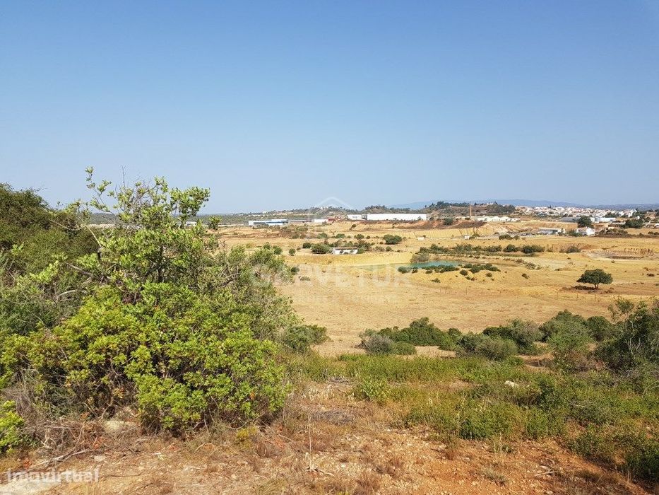 Terreno com projeto aprovado para Turismo Rural no Algoz, Algarve