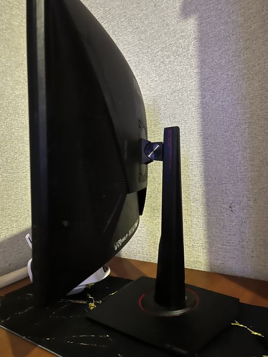 Продам монитор СРОЧНО