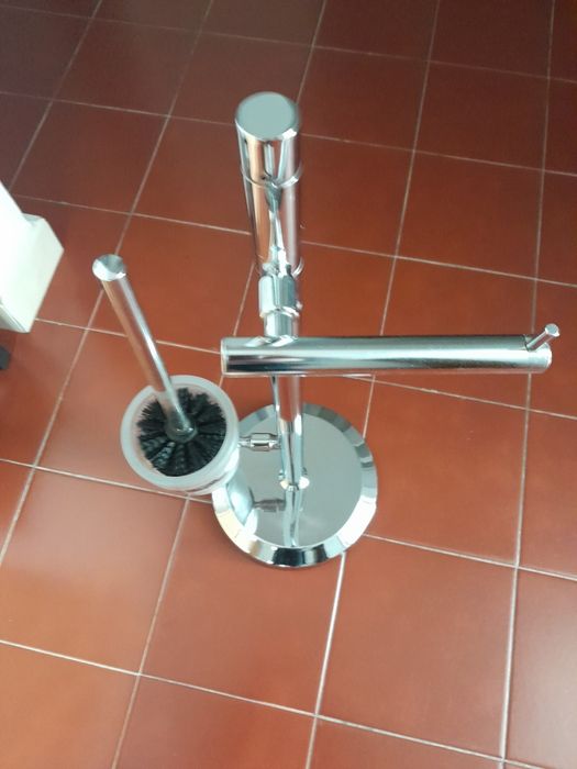 Suporte piaçá e papel higiénico