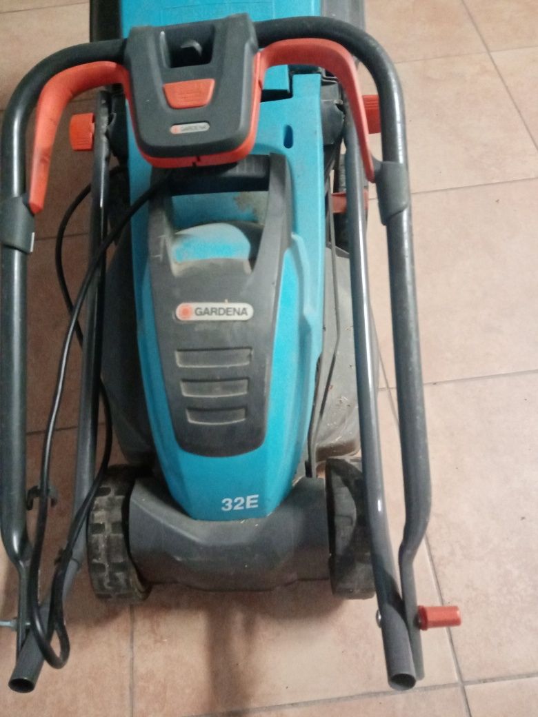Kosiarka gardena elektryczna model 32 E.Używana. Stan dobry. SPRAWNA.