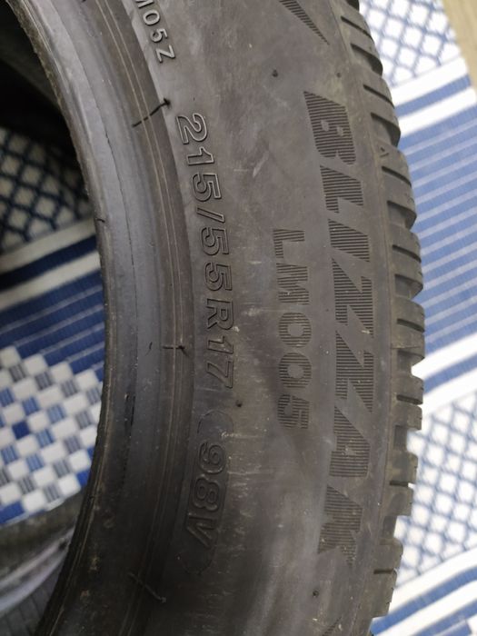 Cena za 2 Opony zimowe 215/55r17 BRIDGESTONE 2021r