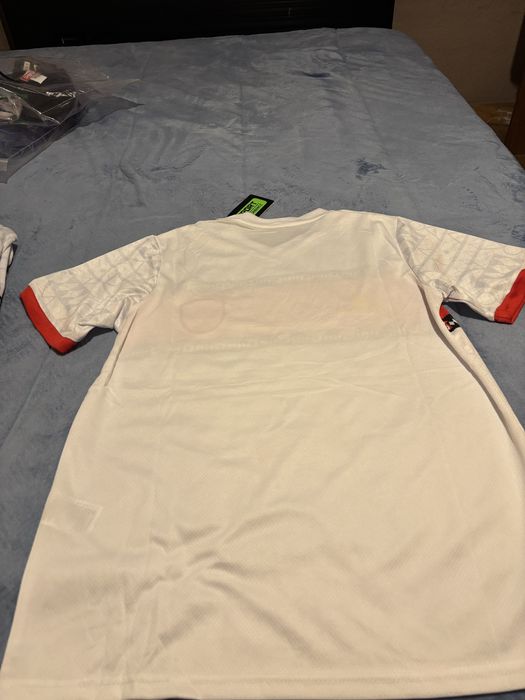 Camisola de Angola Branca