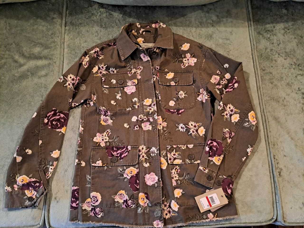 Жіноча джинсова куртка Levi's XS
