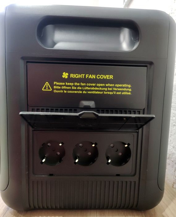 Зарядна станція Fossibot F2400 Black/ 2400 Вт