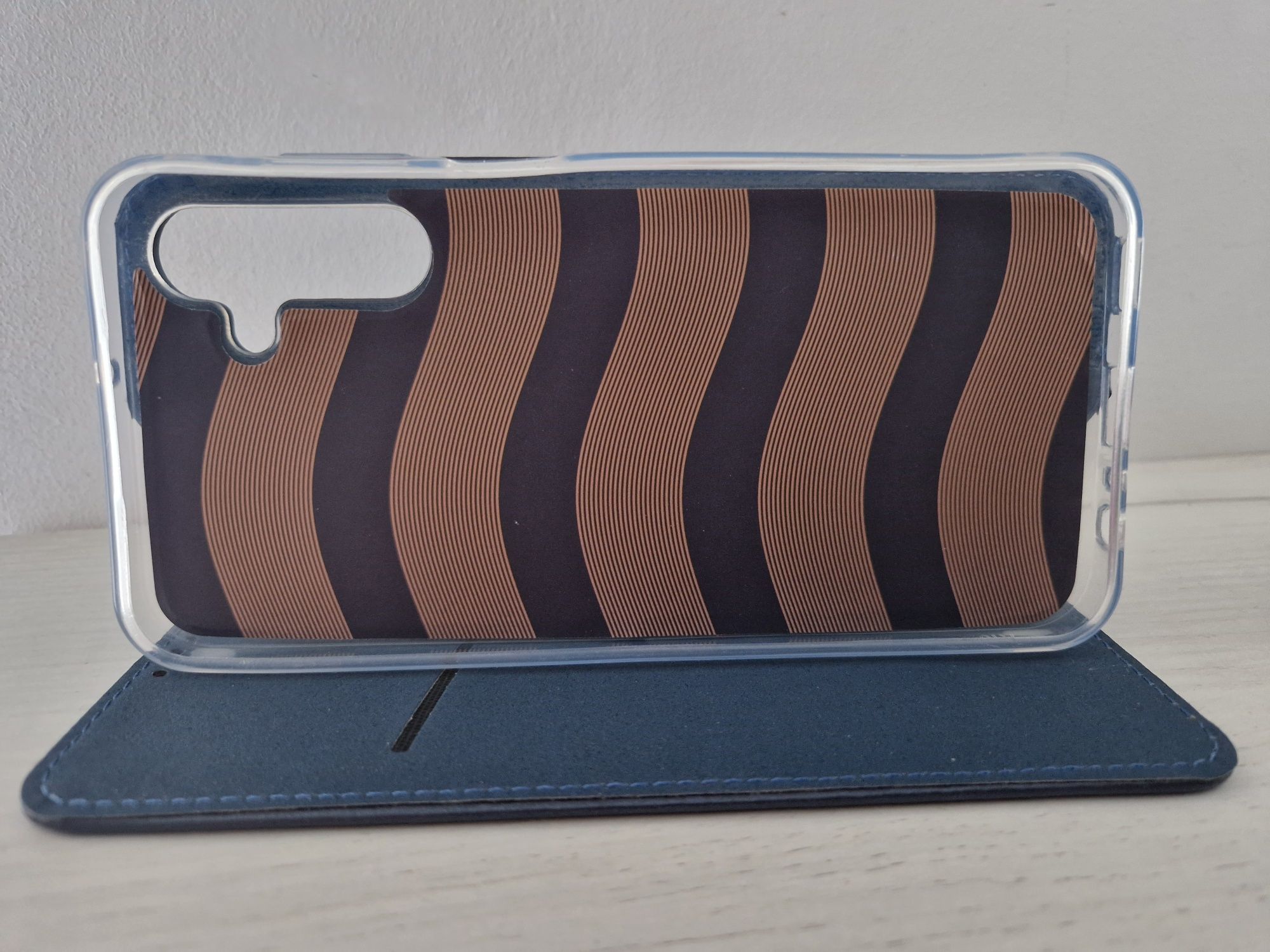 Kabura Smart Magneto do Samsung Galaxy S21 FE granatowa