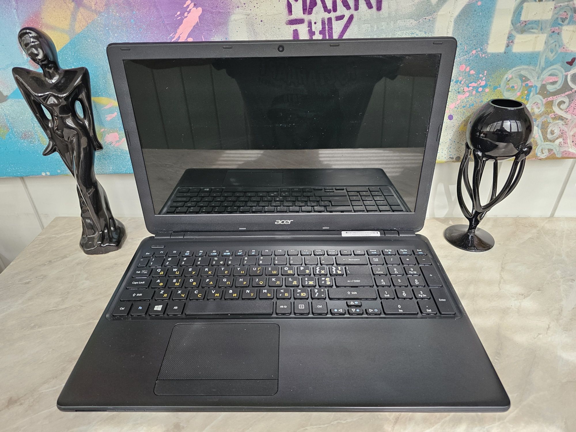 Ноутбук Acer Aspire E1