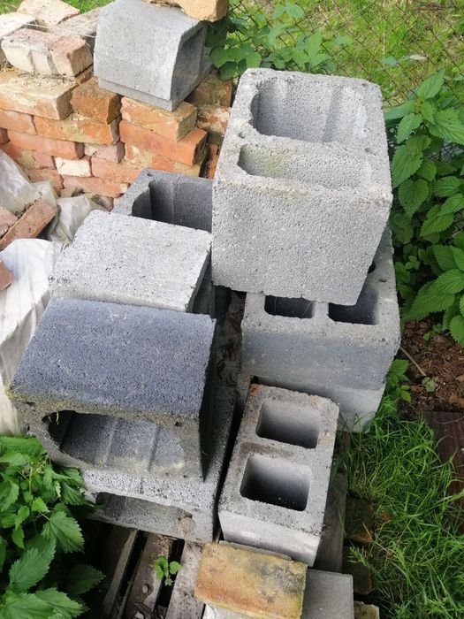 Wkłady kominowe różnych formatów pozostałych