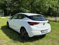 Opel Astra Hatchback rok 2018