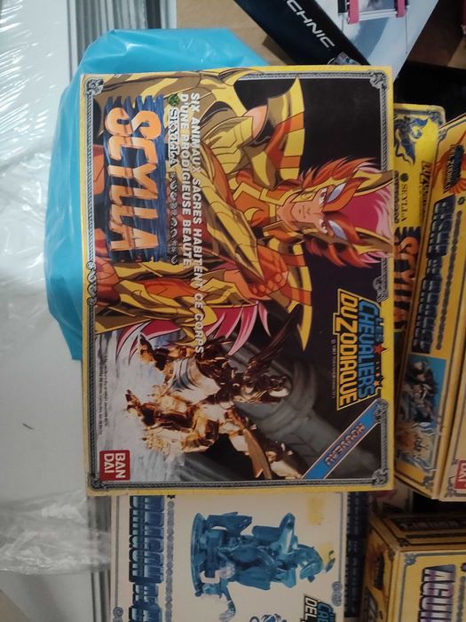 cavaleiros do zodíaco brinquedos novos anos 90