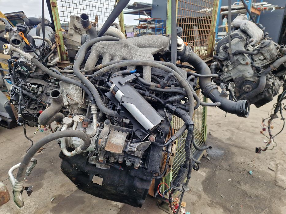 VW t5 2.5 tdi blok dół silnika głowica  wał pompowtryski axd bnz bpc a