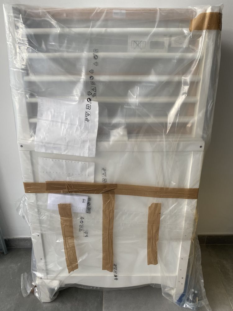 Berço Grades IKEA e Colchão ortopédico ZY