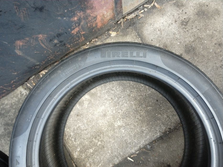 Opony Pirelli P Zero 255 / 40 R18