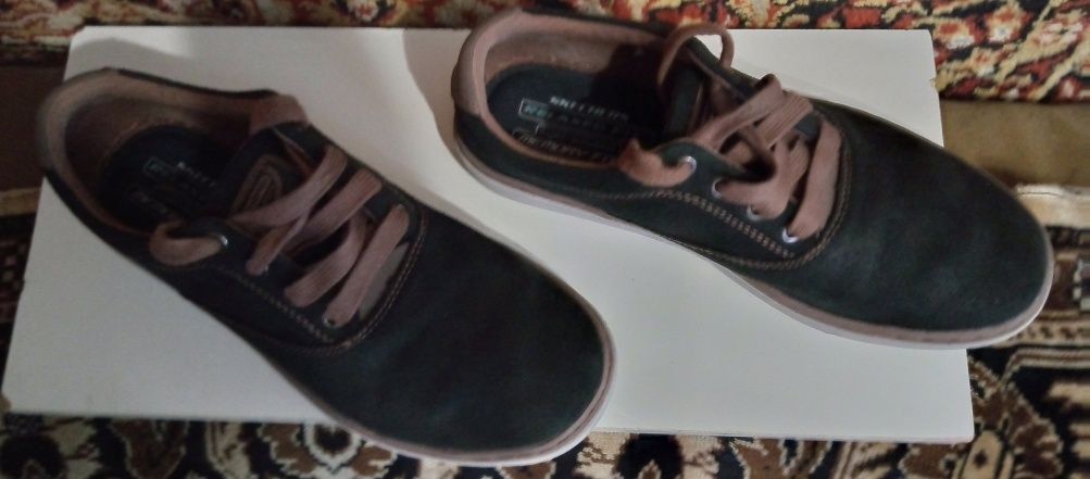 Чоловічі брендові кросівки SKECHERS