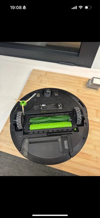 Aspirador iRobot Roomba e6