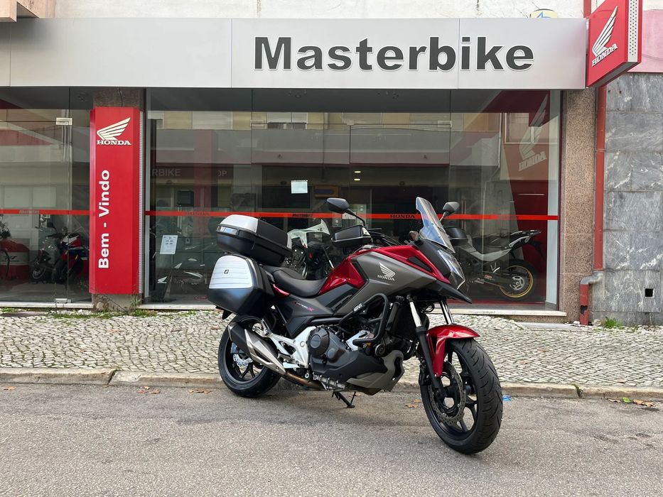 Honda NC750X APENAS 7.900 KMS !! DESDE 97 EUR / MÊS !!